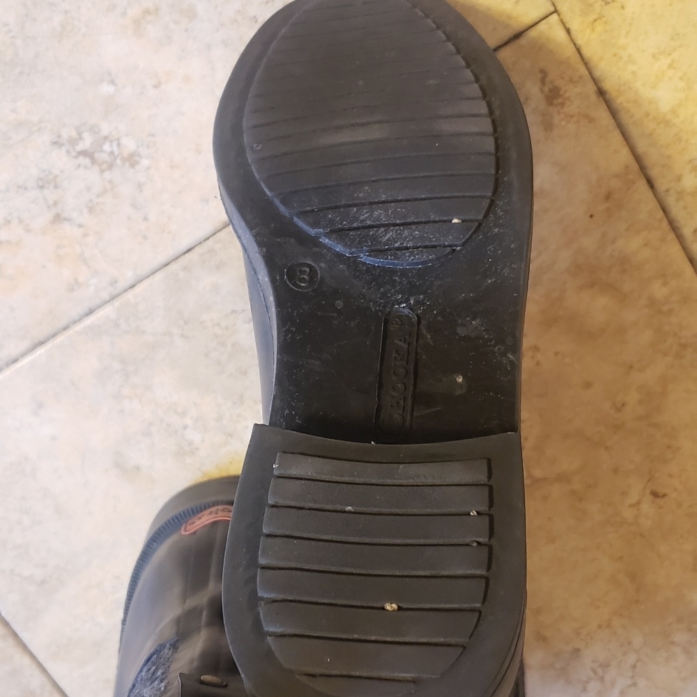 Boots - Picture 4 of 4